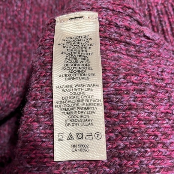 DKNY Purple/Magenta Crochet Button Front Cardigan Sz S - Picture 5 of 5